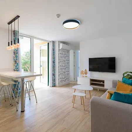 Olas פלאייה דל אינגלז